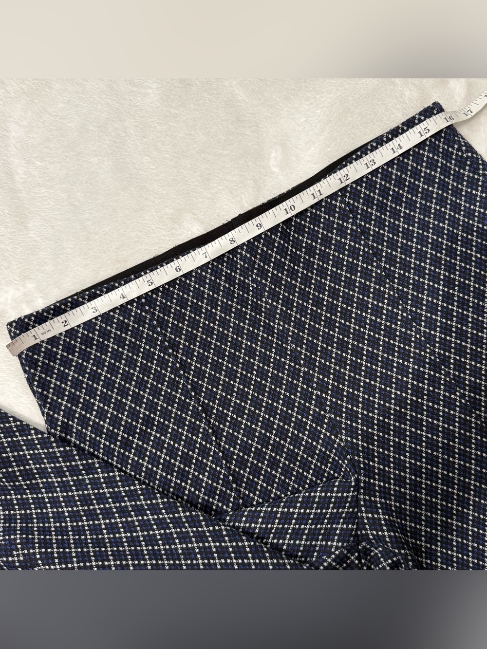 Maeve from Anthropologie The Margot Kick-Flare Cropped Pants: Argyle Edition - Picture 8 of 11